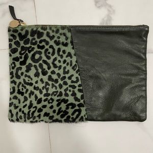 CLARE V!  green leopard clutch